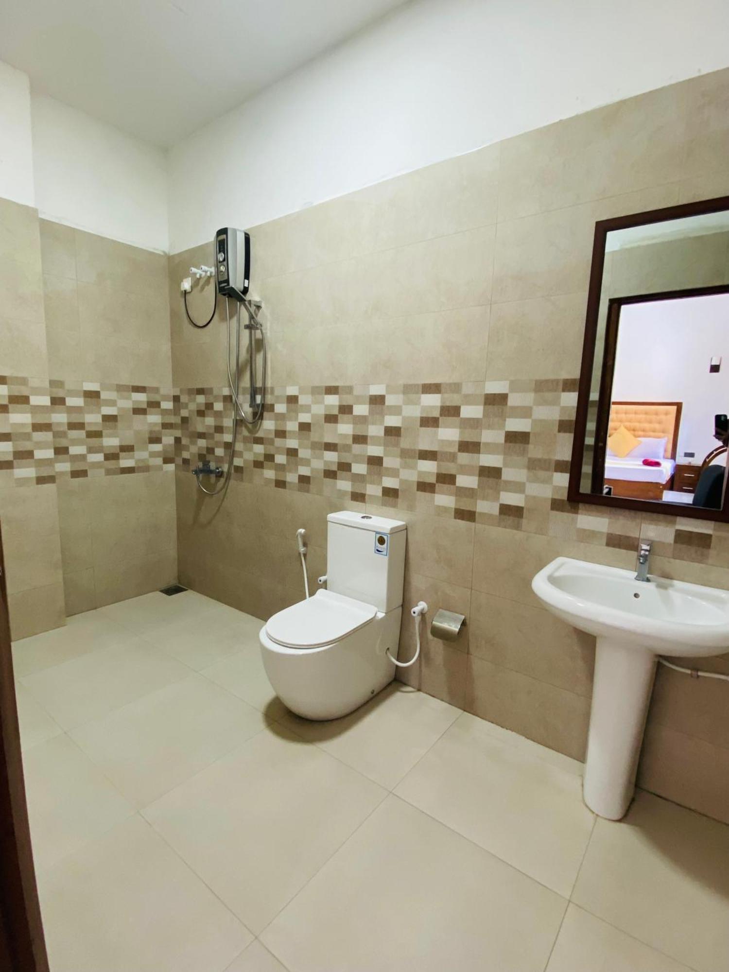 Heaven Breeze Otel Kandy Dış mekan fotoğraf