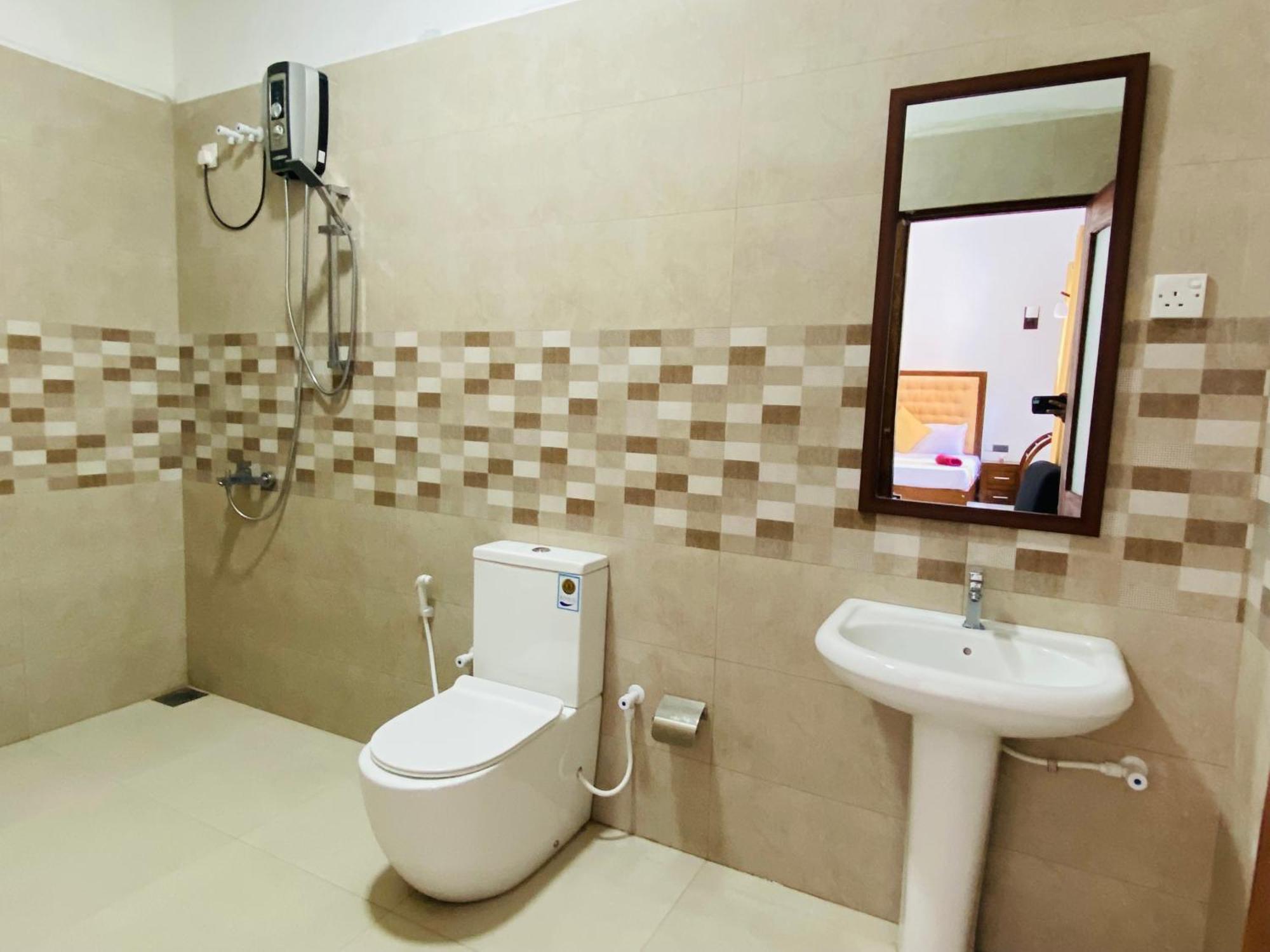 Heaven Breeze Otel Kandy Dış mekan fotoğraf